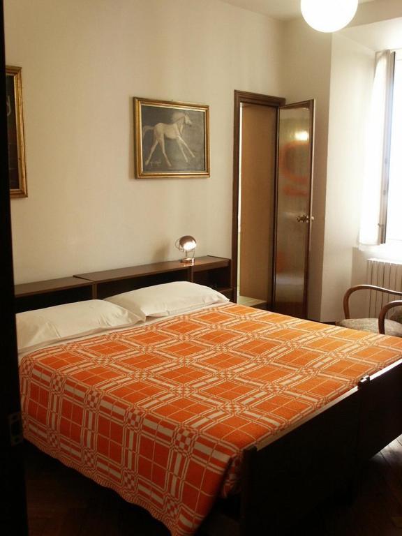 Albergo Corona Salsomaggiore Terme Δωμάτιο φωτογραφία