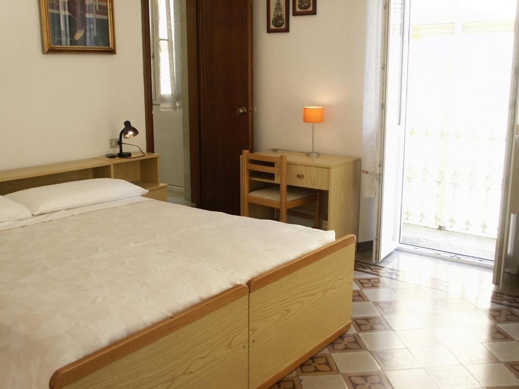 Albergo Corona Salsomaggiore Terme Δωμάτιο φωτογραφία