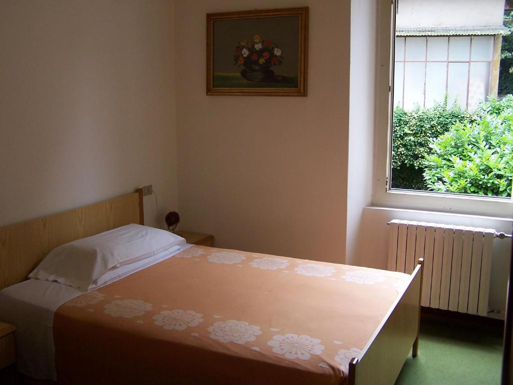 Albergo Corona Salsomaggiore Terme Δωμάτιο φωτογραφία